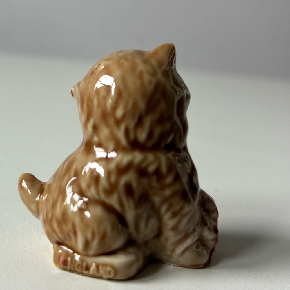 Vintage Wade England Mini Ceramic Kitten Figurine with yarn - Brown and Pink - Picture 2 of 11